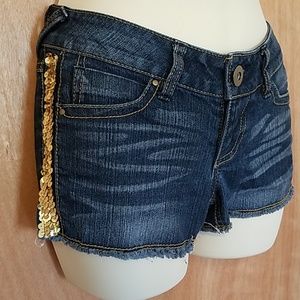 Mudd jean shorts size 0